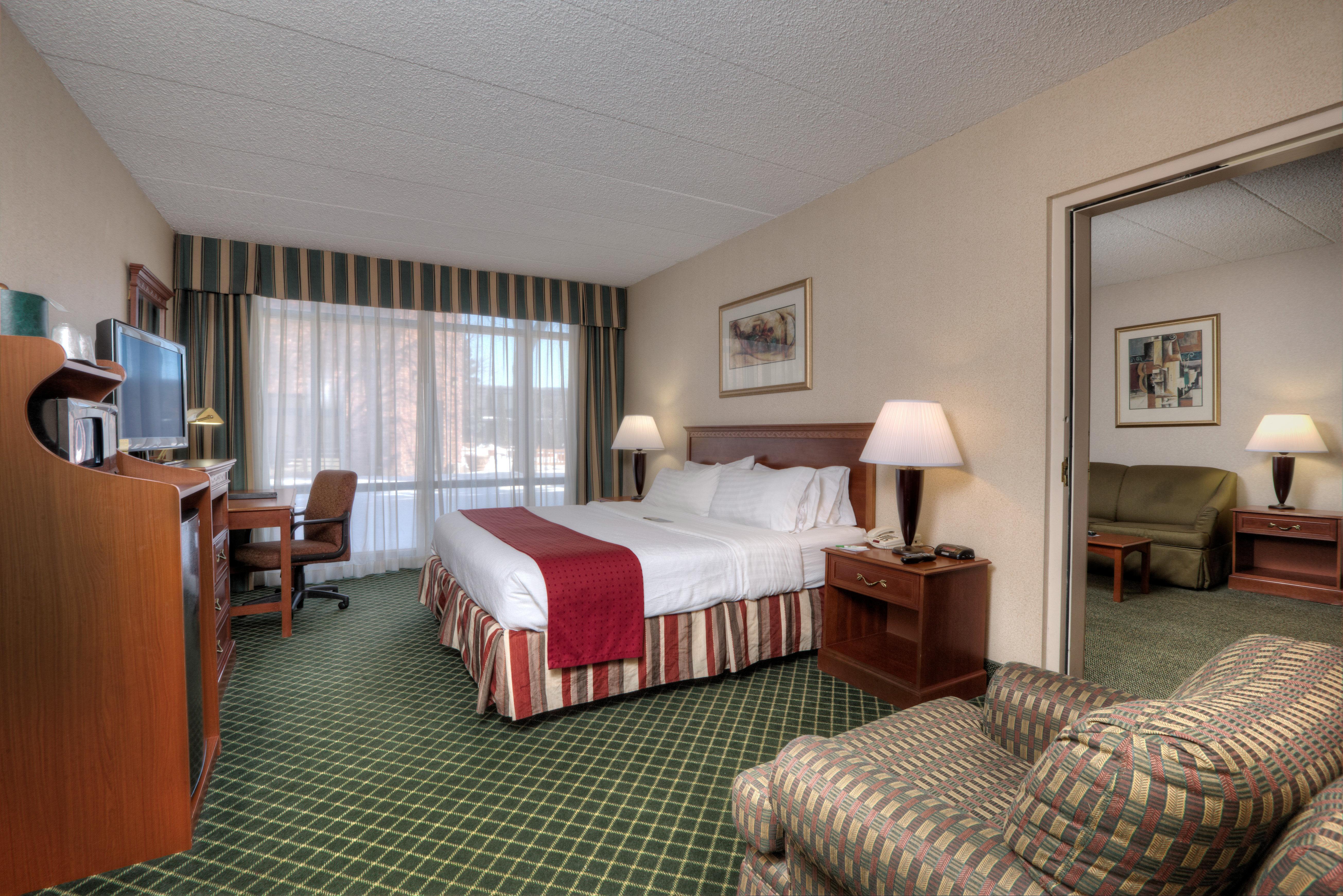 Wyndham Garden Southgate Hotel Luaran gambar