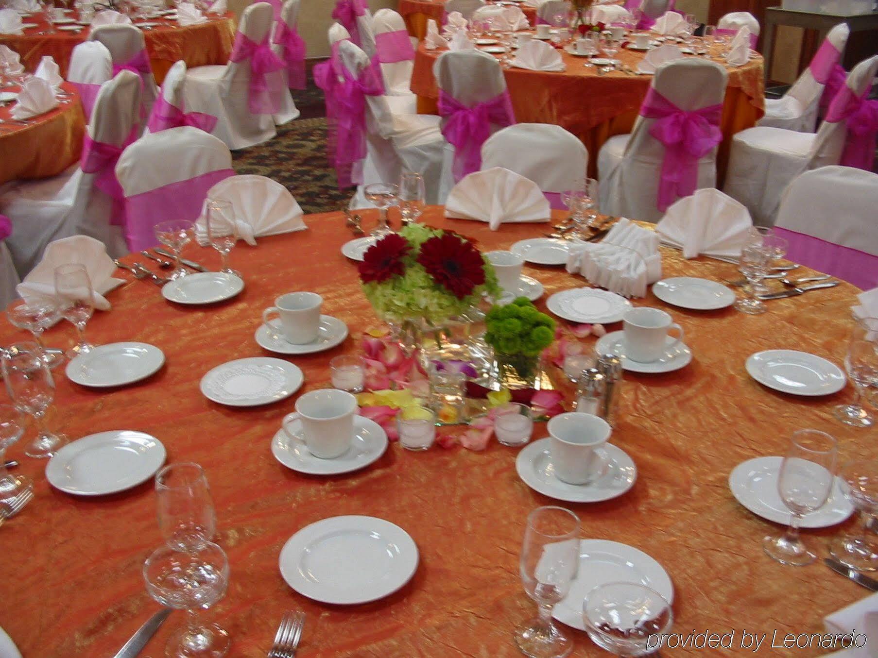 Wyndham Garden Southgate Hotel Luaran gambar